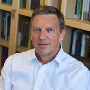 Prof Julian Savulescu